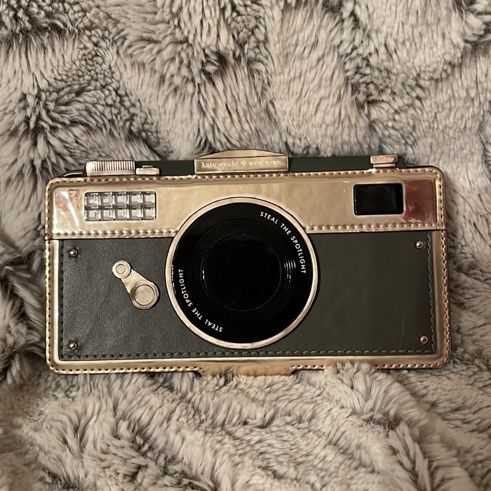 Kate Spade iPhone 6/7 camera look phone case! Super adorable! Brand new.